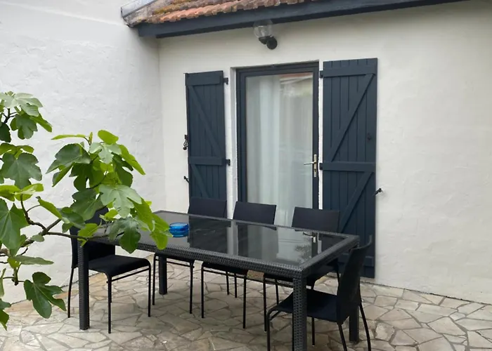 Le Figuier لا تاسْتْ دو بوك